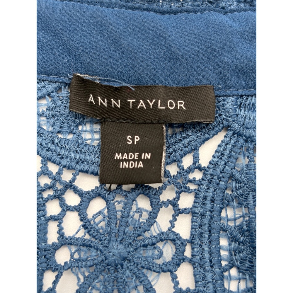 Ann Taylor Blue Guipure Lace Ruffle High Neck Button Down Blouse Top Small SP - Picture 4 of 4